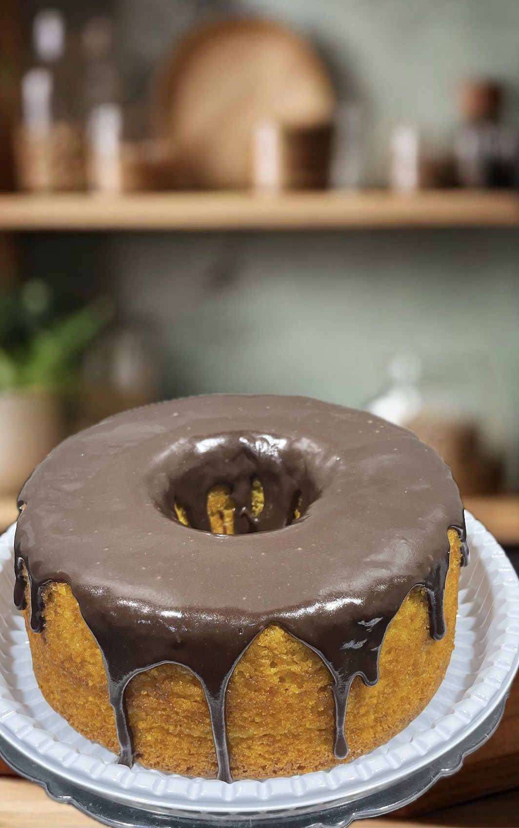 Bolo de Cenoura com Calda Tradicional
